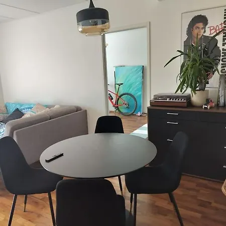 Apartment Tyylikaes Moderni Asunto Keskustan Ja Meren Aeaerellae, Oma Sauna Ja Parveke! Helsinki
