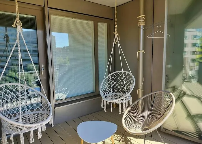 Kolmio, Parvekkeet, Meri, Sauna Ja Keskustassa! * Helsinky