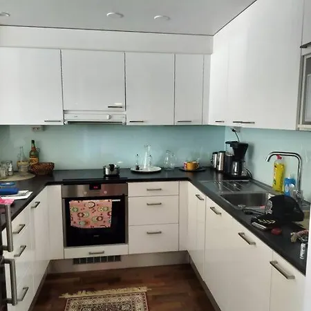 Kolmio, Parvekkeet, Meri, Sauna Ja Keskustassa! 아파트